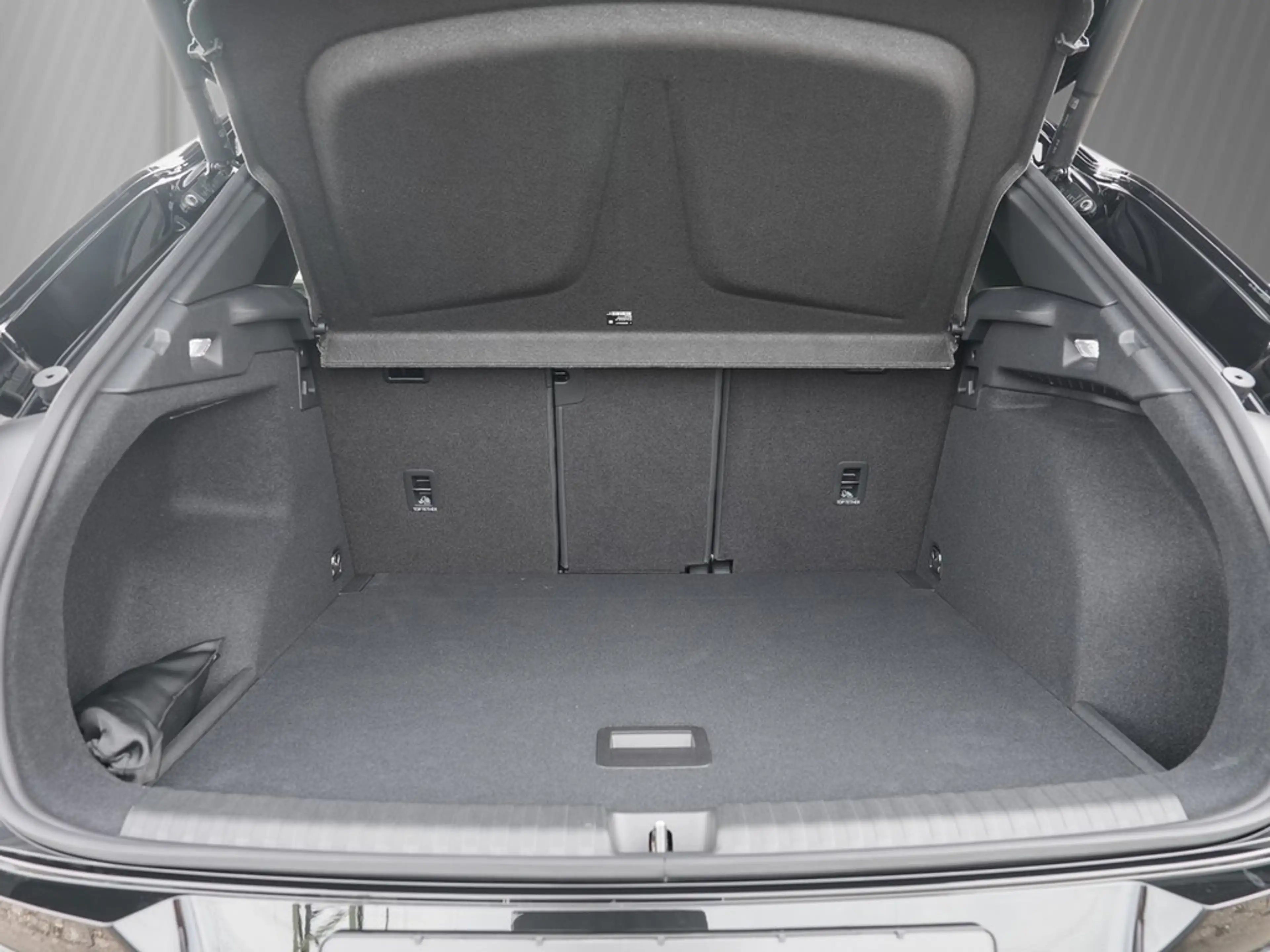 CUPRA Terramar 1.5 eTSI 110kW/150PS 7-Gang-DSG — photo 6