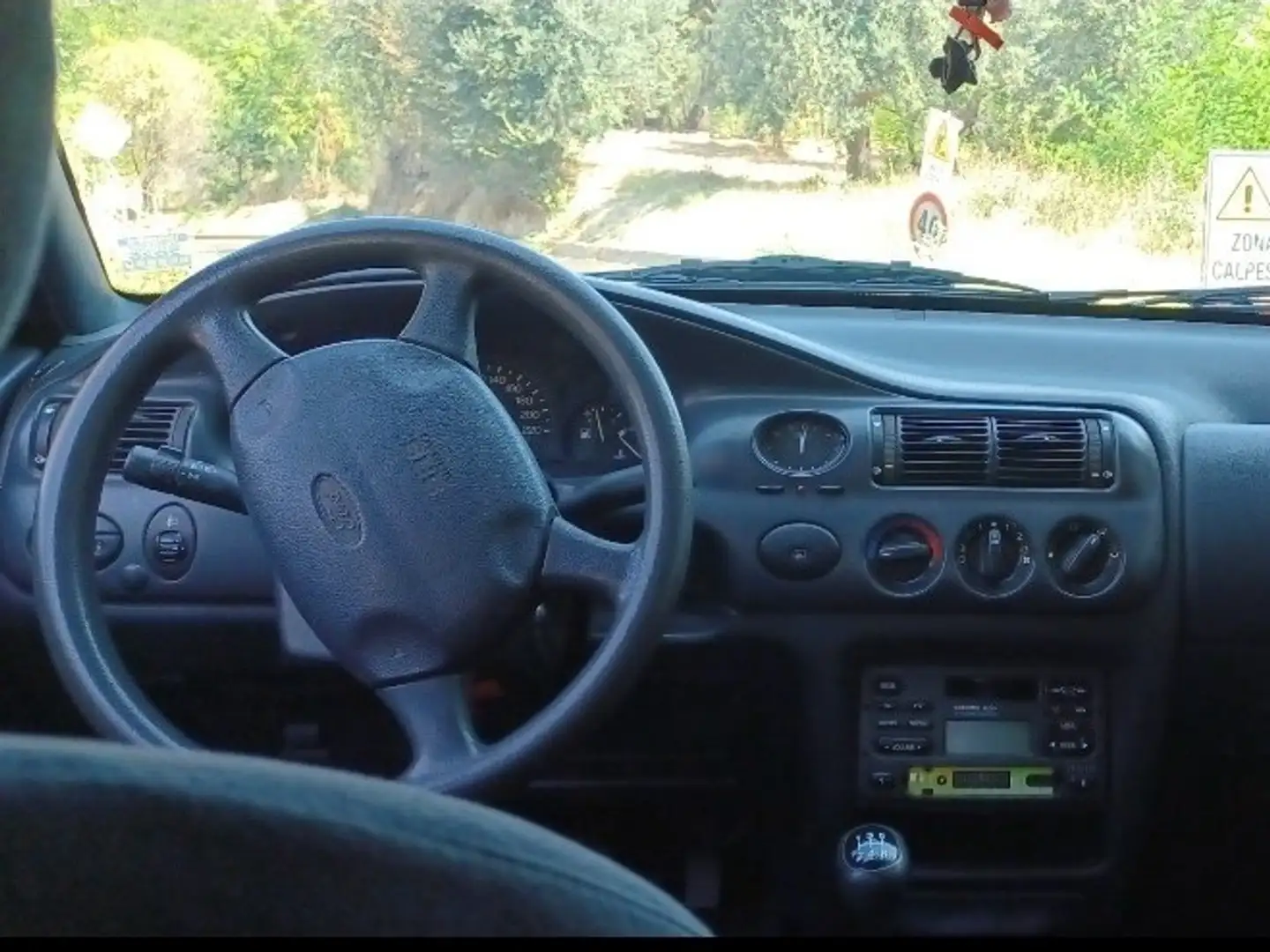 Ford Escort SW 1.6i 16v Village - 2