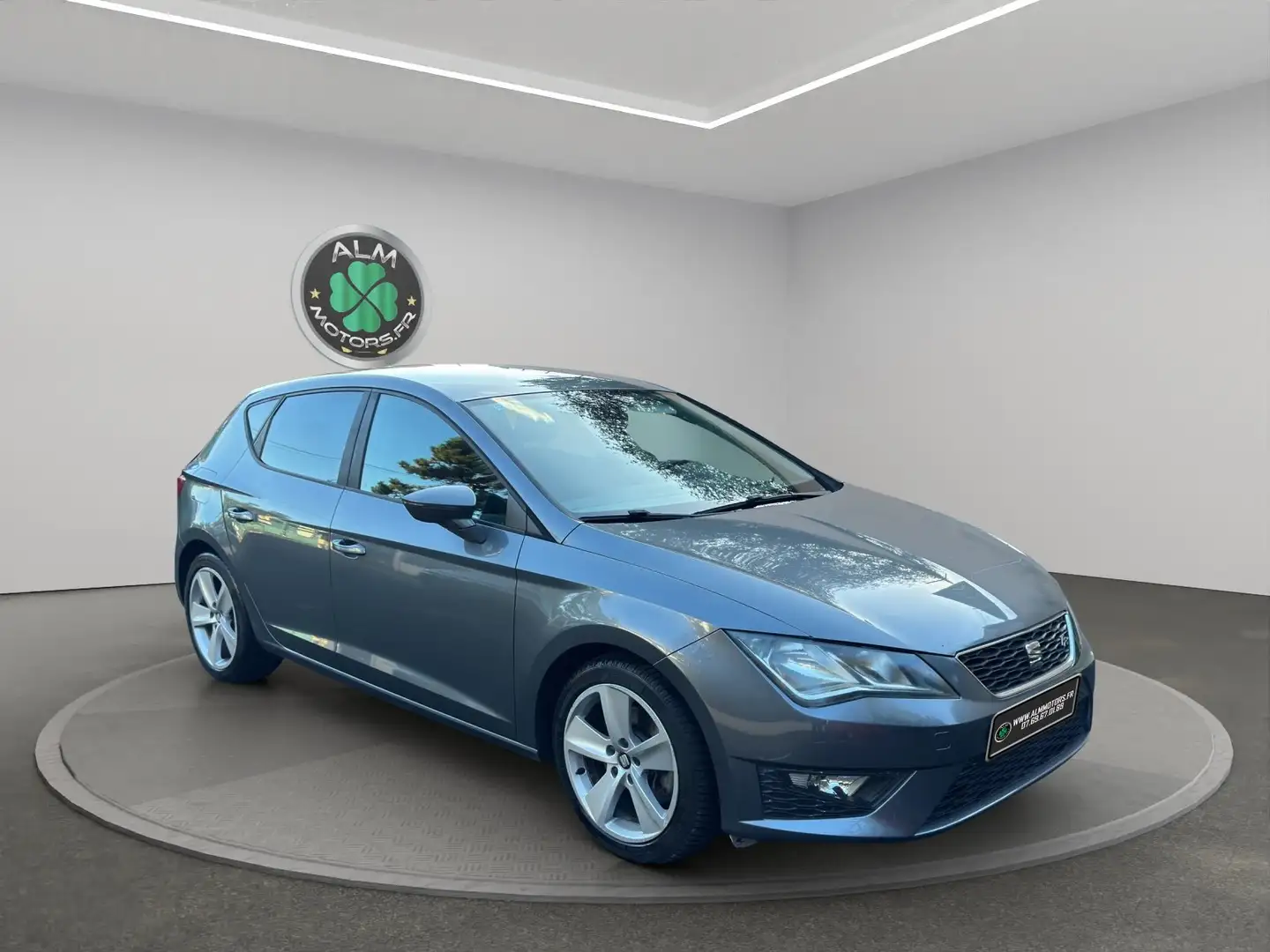 SEAT Leon Leon 2.0 TDI 184 Start/Stop FR Grijs - 1