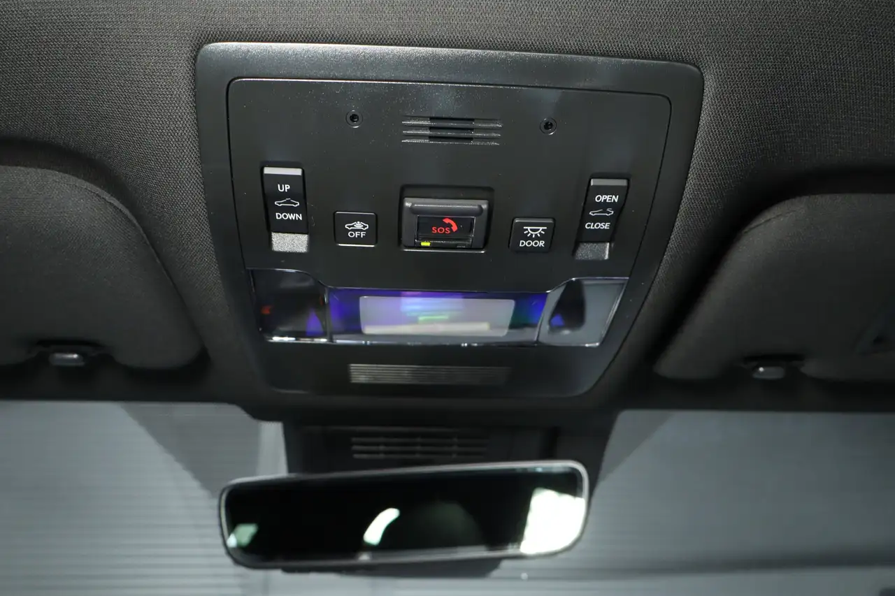 Lexus UX снимка Lexus UX