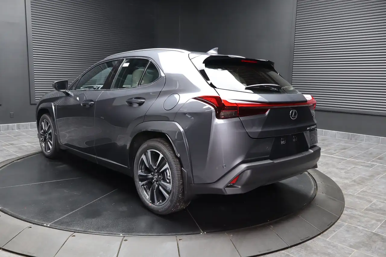 Lexus UX снимка Lexus UX