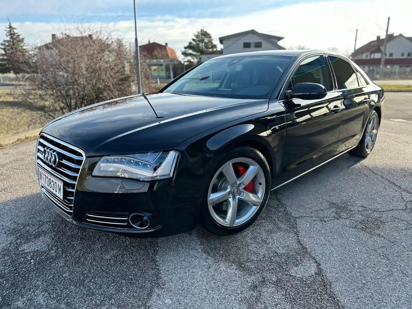 Audi A8 3.0 TDI DPF quattro tiptronic Schwarz - 1