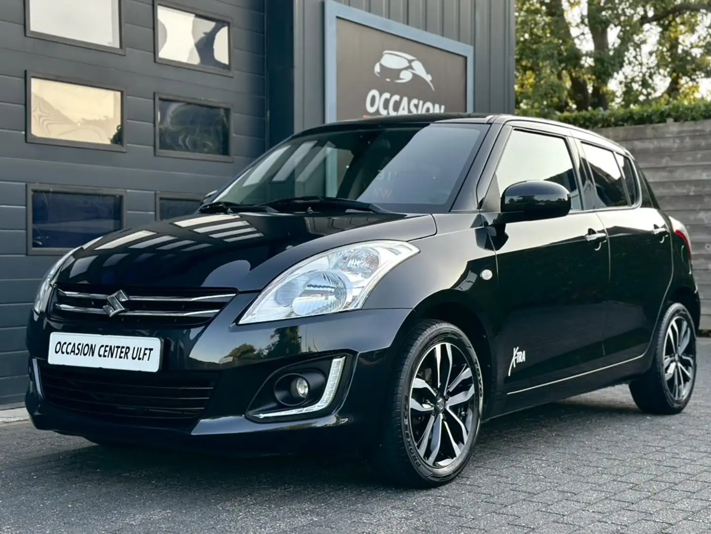 Suzuki Swift X-TRA EDITION / AIRCO / CRUISE CONTR / LEDER ... Zwart - 1