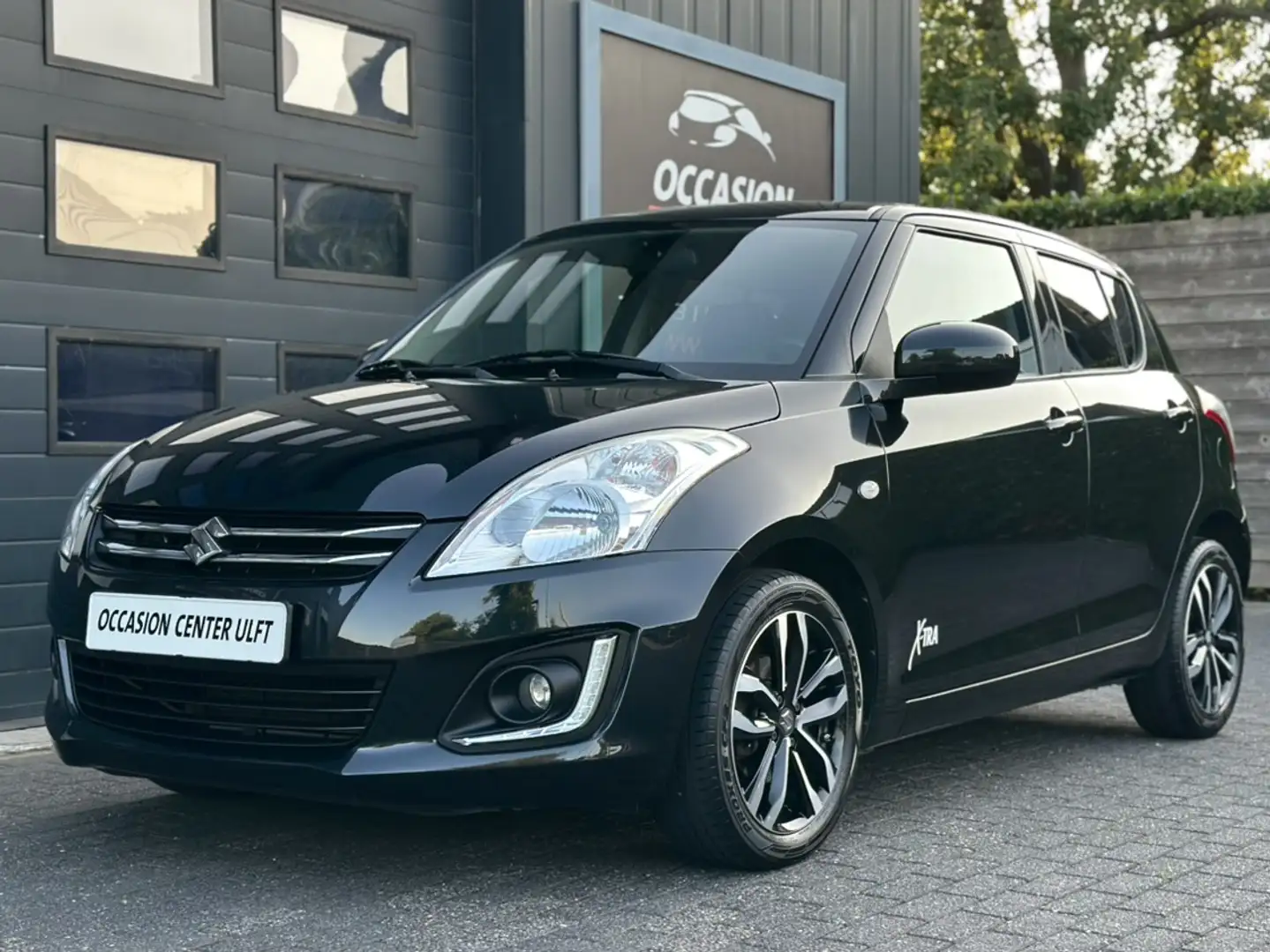 Suzuki Swift X-TRA EDITION / AIRCO / CRUISE CONTR / LEDER ... Noir - 1