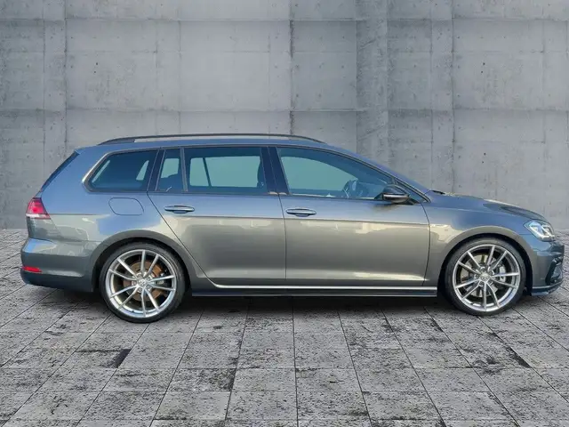 Volkswagen Golf view 7