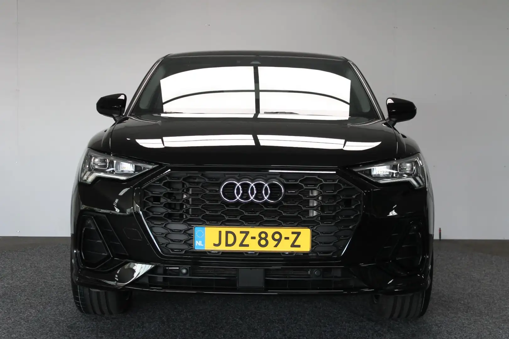 Audi Q3 Sportback 45 TFSI e S-line Edition|Rijklaar prijs| Schwarz - 2