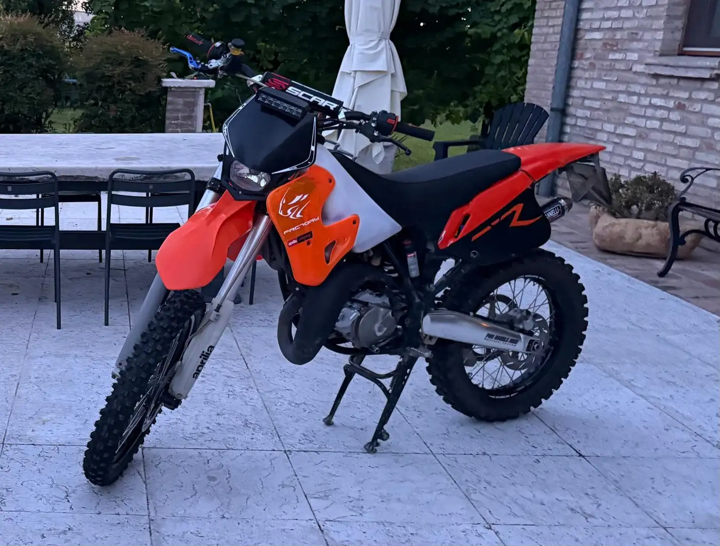 Aprilia RX 125 Orange - 1