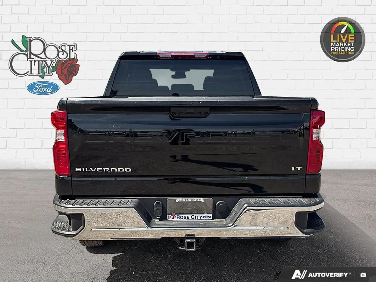 Chevrolet Silverado 1500 снимка Chevrolet Silverado 1500