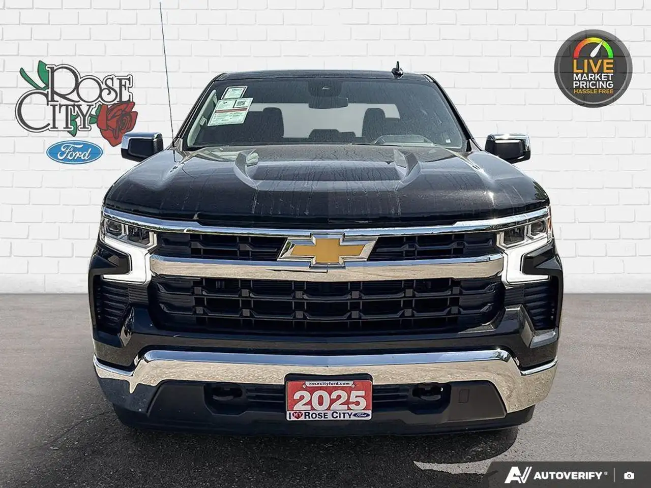 Chevrolet Silverado 1500 снимка Chevrolet Silverado 1500