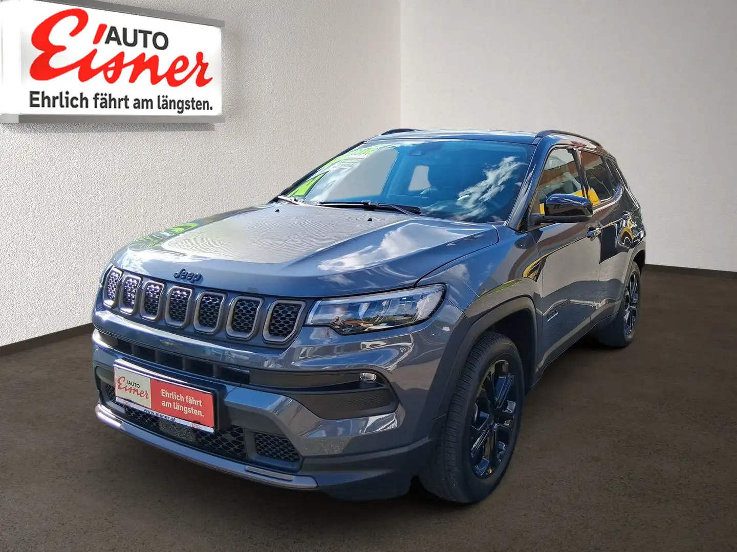 Jeep Compass 1.3 PHEV UPLAND AT Allrad serienmäig Zwart - 2