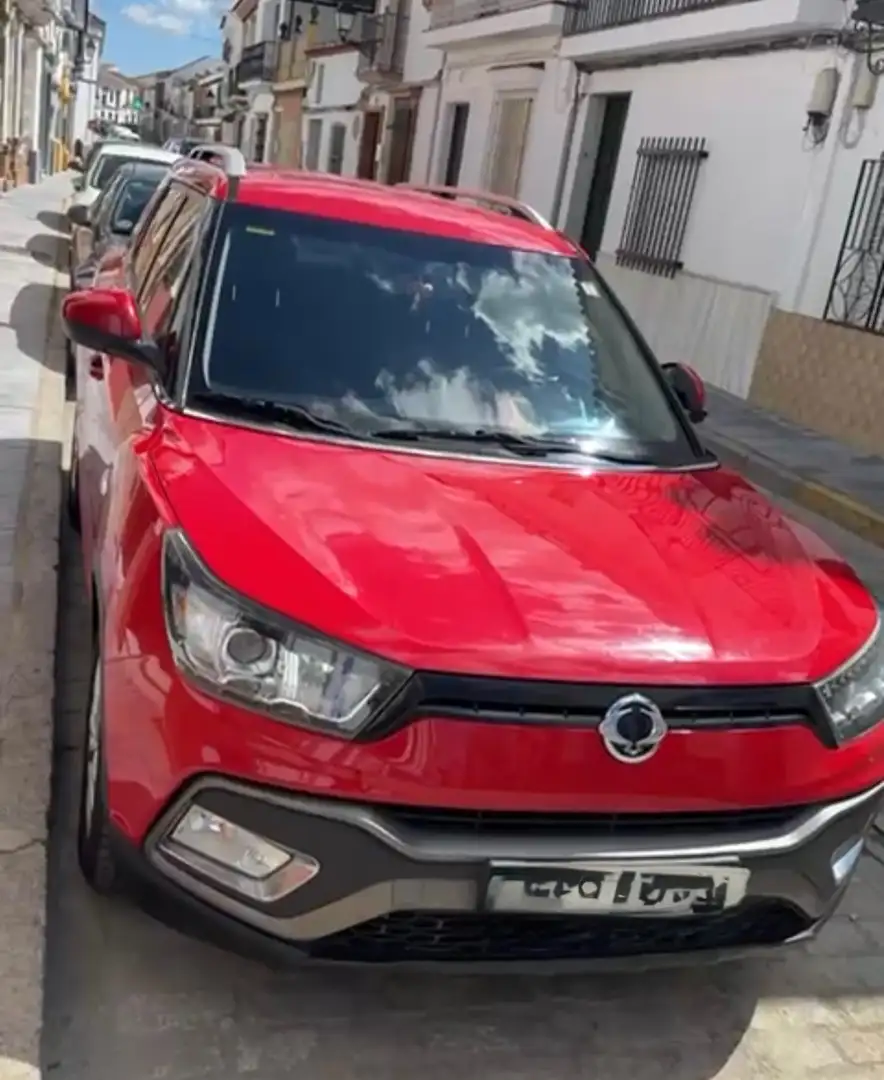 SsangYong XLV XLV D16 Premium 4x2 Premium Rouge - 1