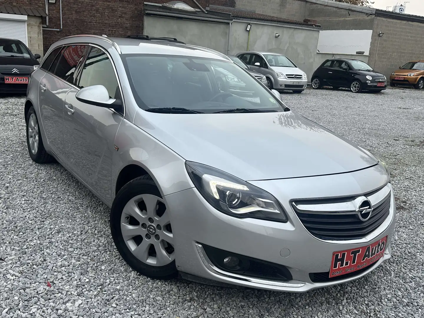 Opel Insignia Sports Tourer 1.6 CDTi ecoFLEX Edition Noir - 2