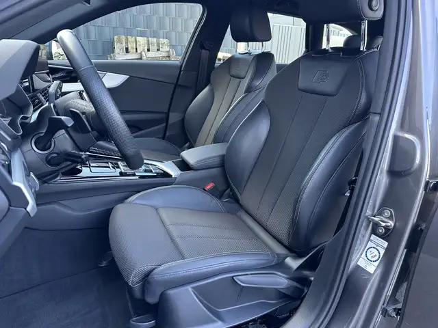 Audi A4 Avant view 9