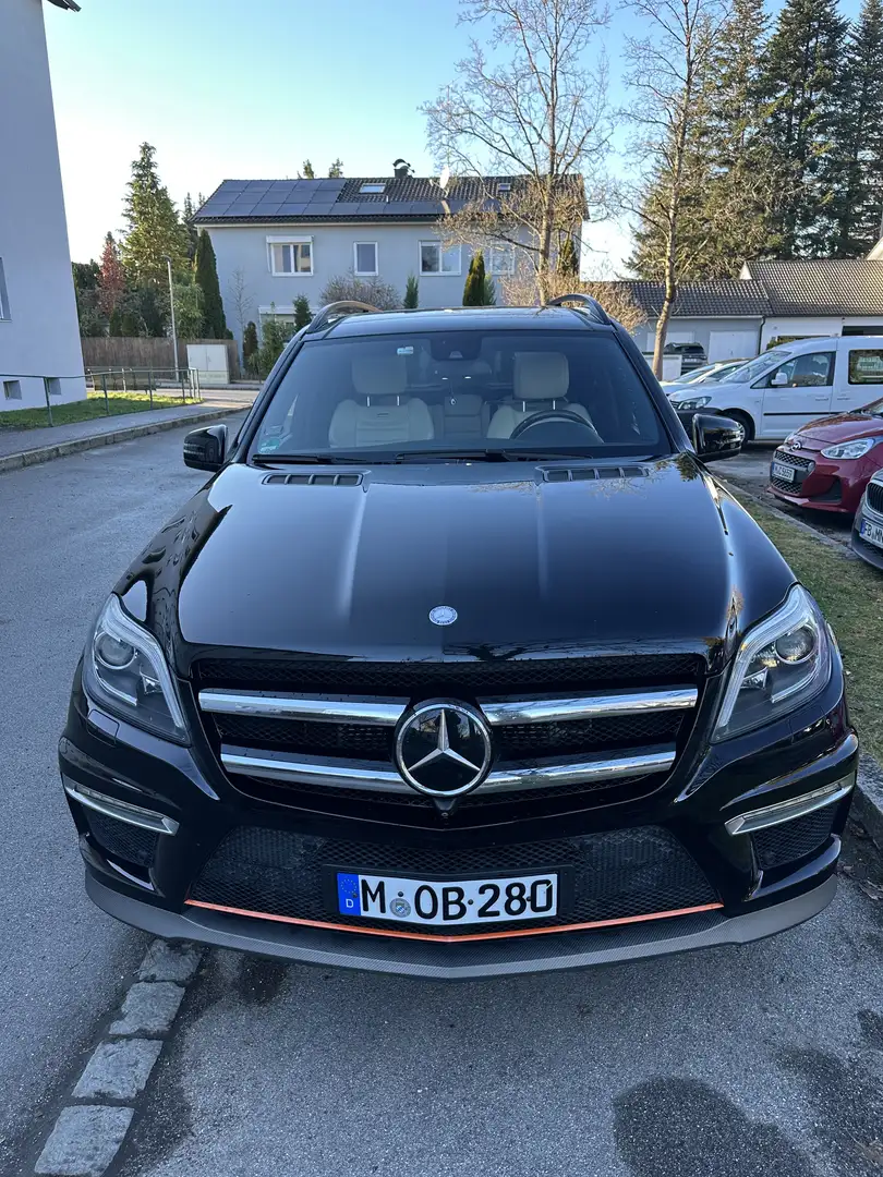 Mercedes-Benz GL 63 AMG GL 63 AMG 4Matic (166.874) Schwarz - 1
