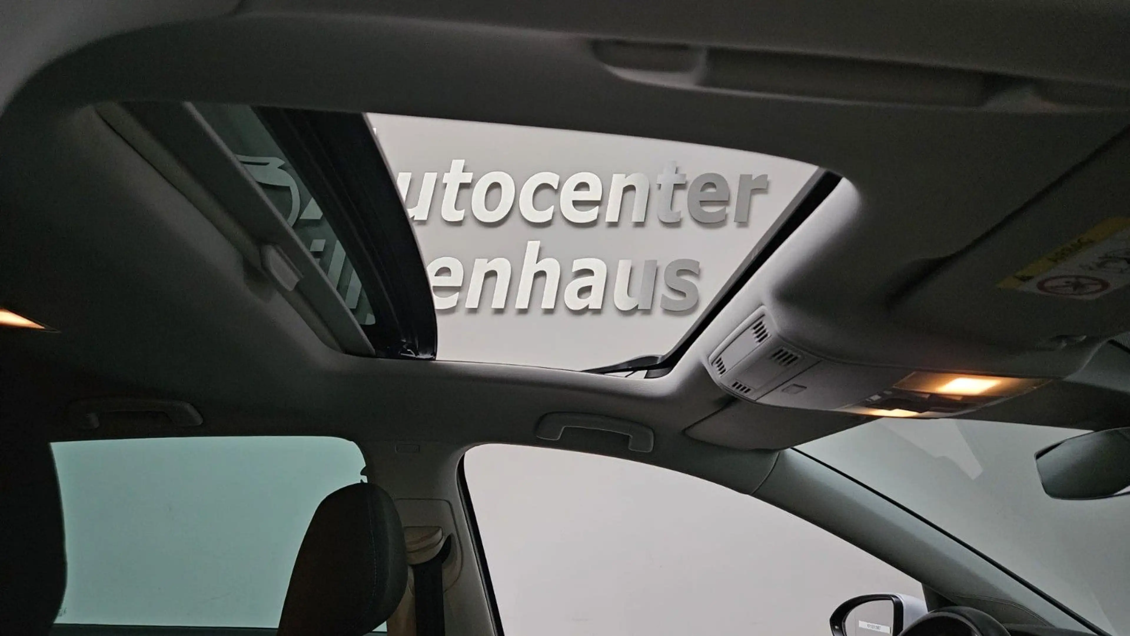 Volkswagen Golf VII Lim Join 2.0 TDI Panorama LED Navi ACC — photo 12