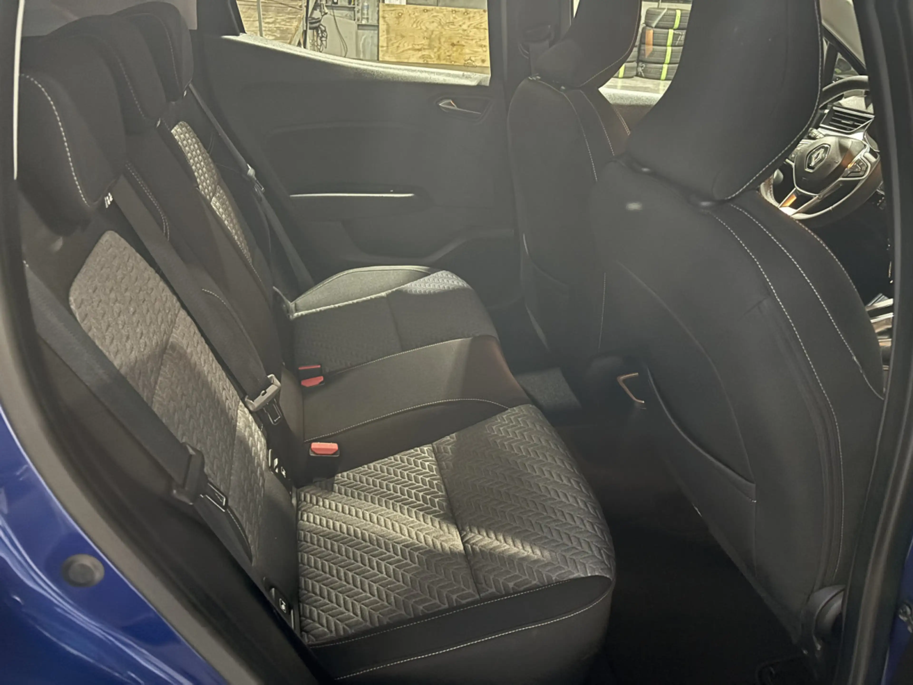 Renault Clio 1.0 TCe Techno — photo 13