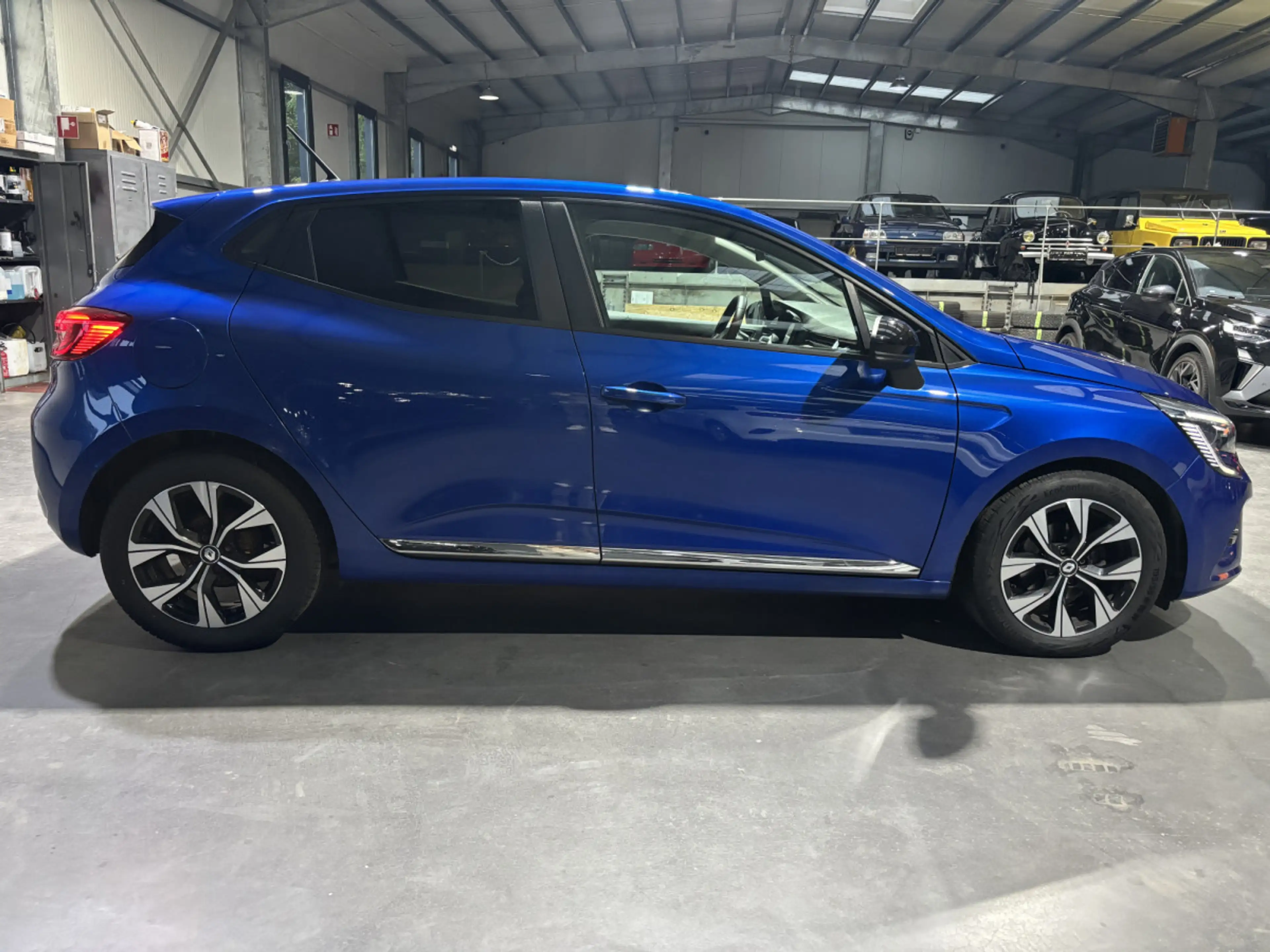 Renault Clio 1.0 TCe Techno — photo 2