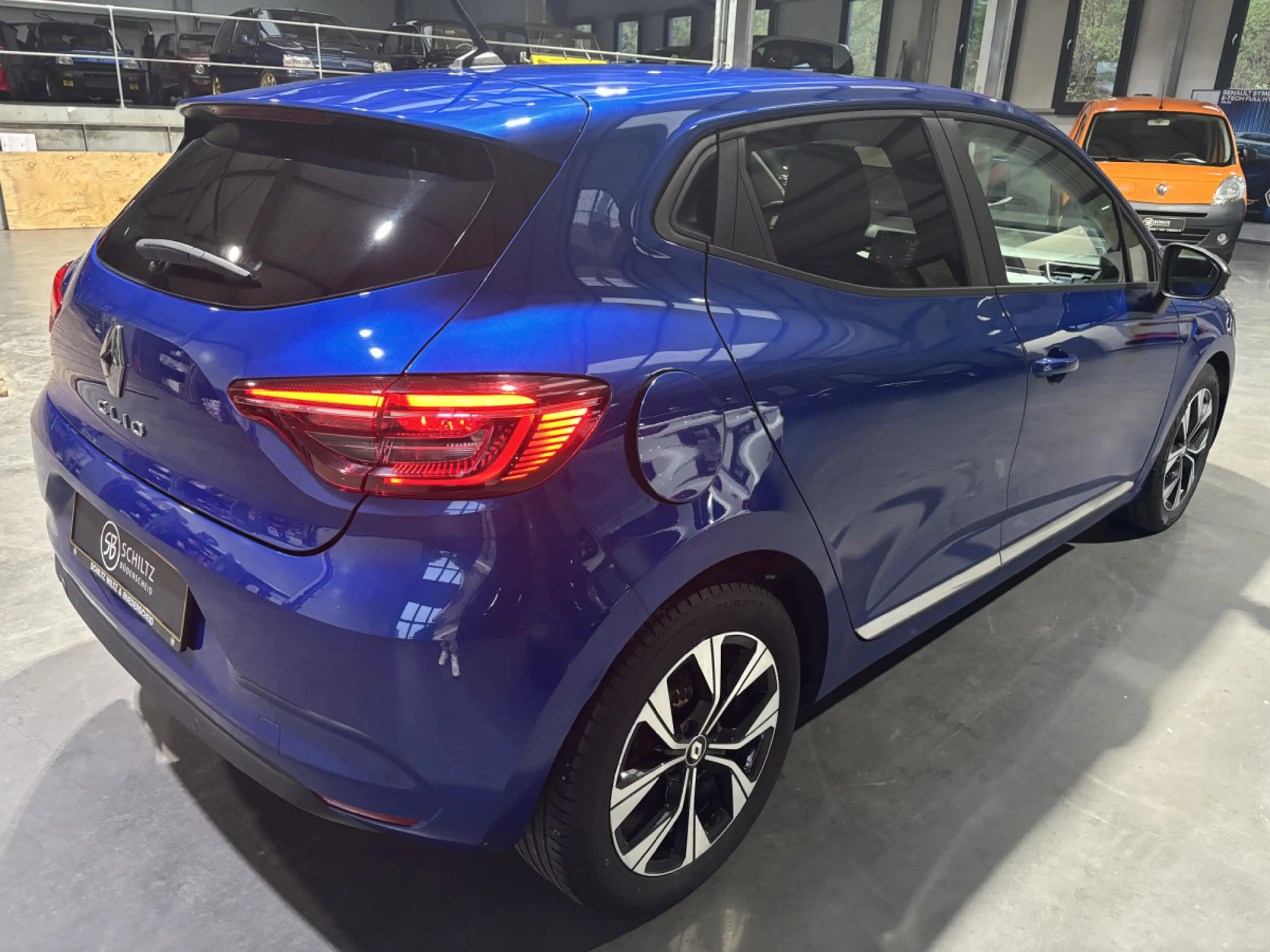Renault Clio 1.0 TCe Techno — photo 3