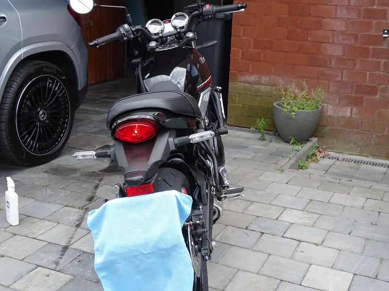 Kawasaki Z 650 RS - foto 7