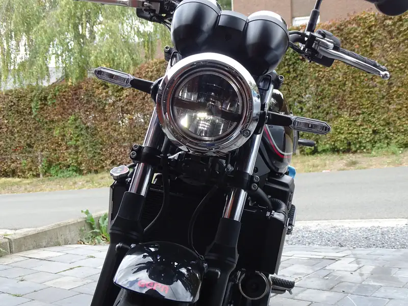 Kawasaki Z 650 RS - foto 5