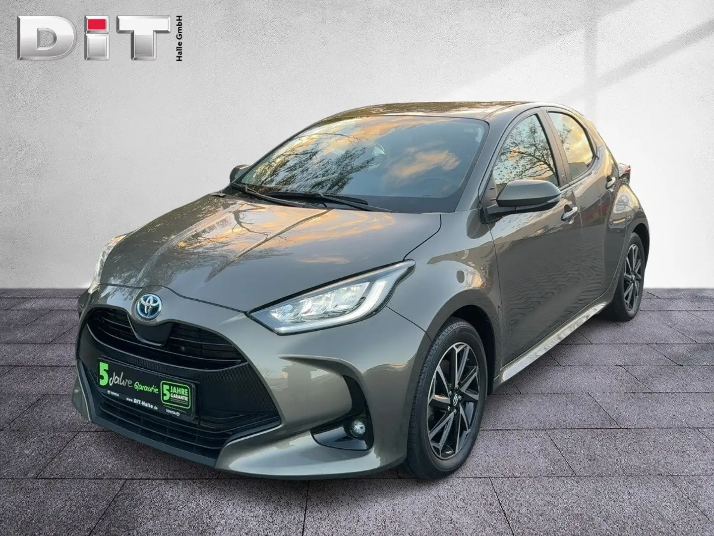 Toyota Yaris 1.5 D Team Deutschland Klima Kamera Sitzhzg Verde - 1
