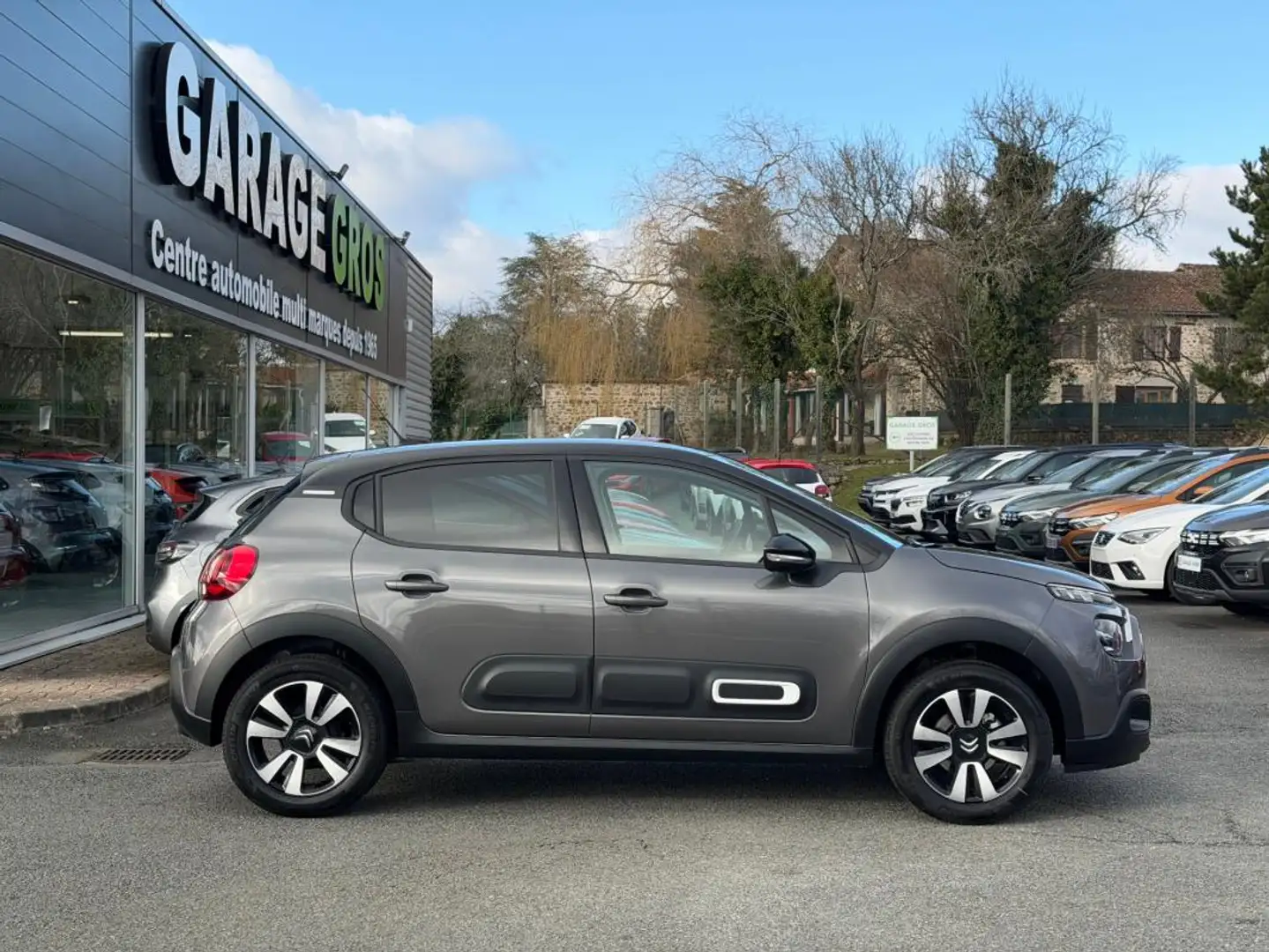 Citroen C3 PureTech 83 S&S BVM5 Shine - 2