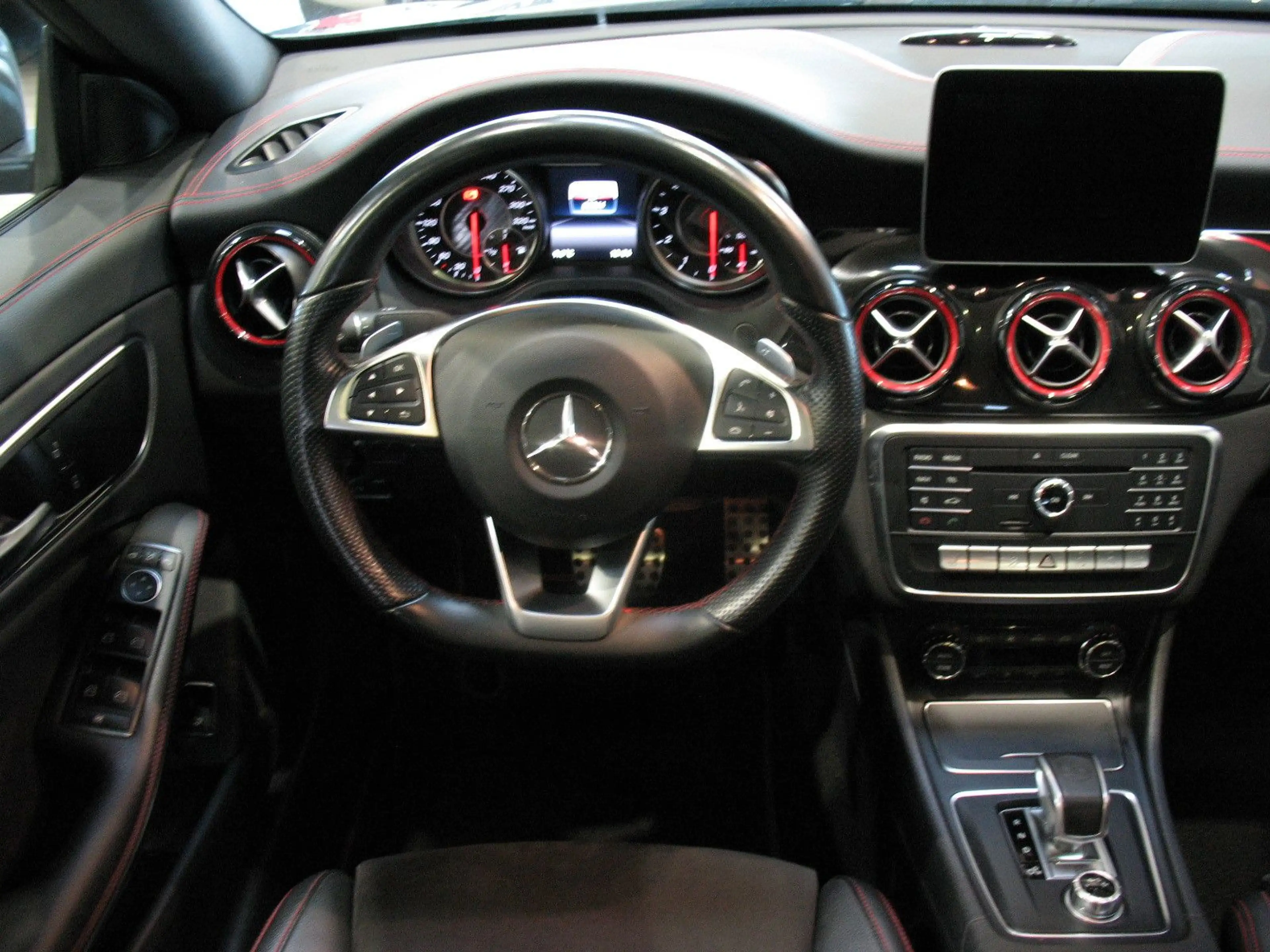 Mercedes-Benz CLA 45 AMG CLA 45 4Matic AMG Speedshift DCT 7G *LED*SHD* — photo 15
