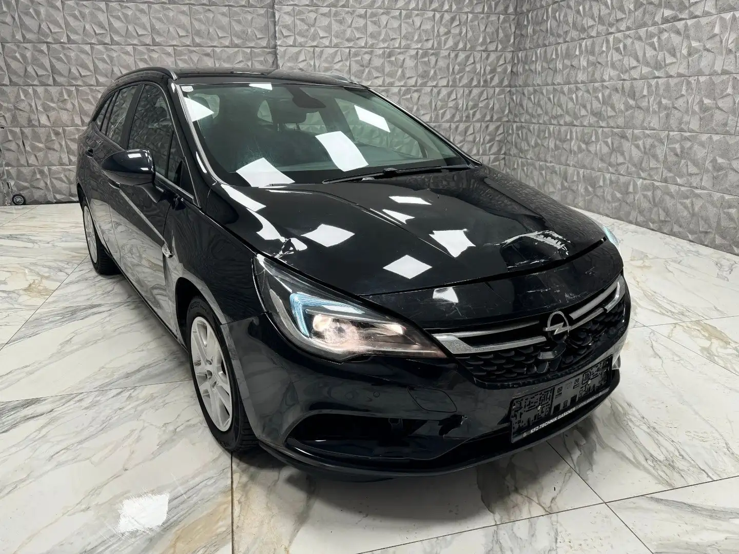 Opel Astra K Sports Tourer Edition Negro - 1