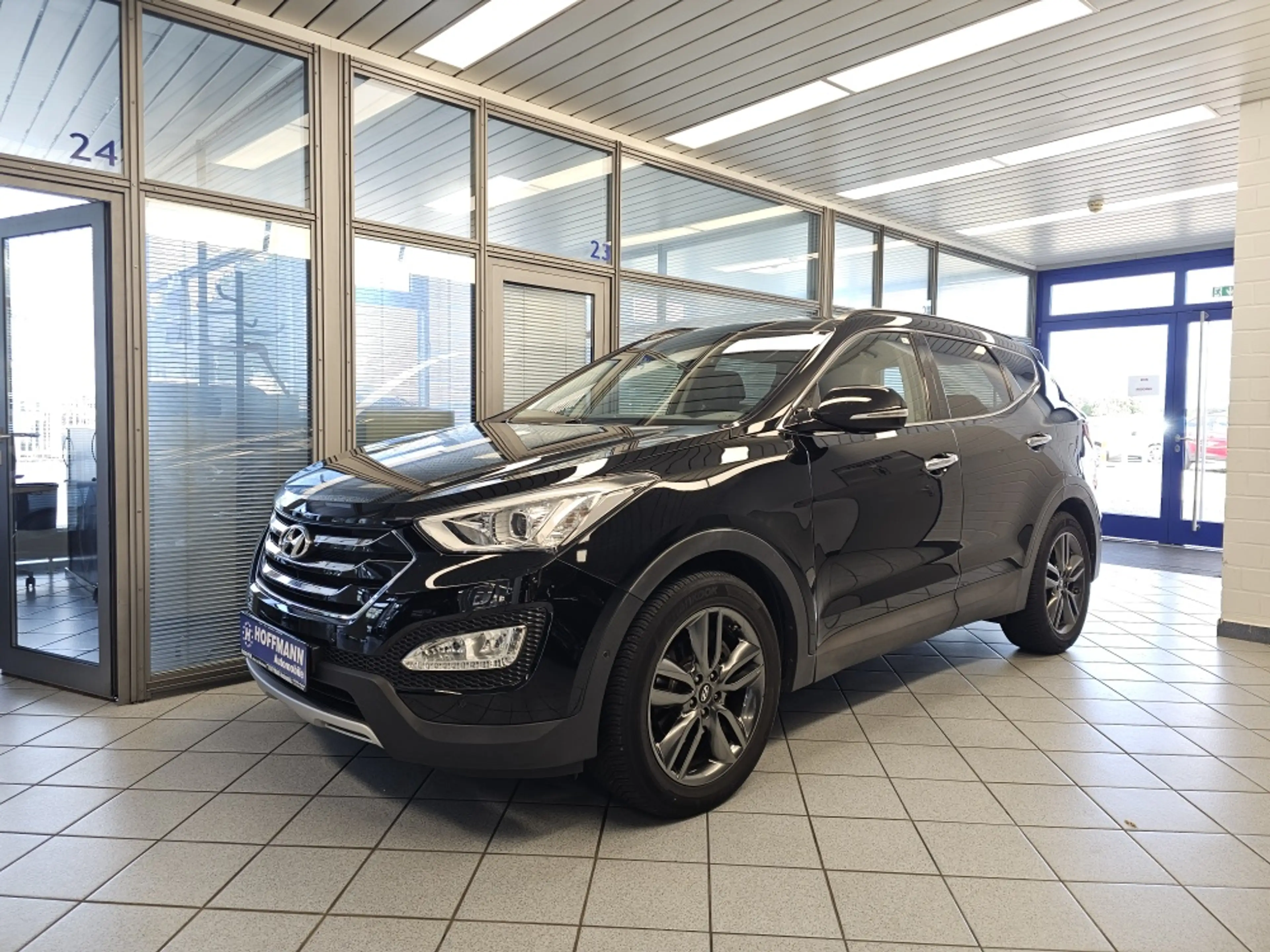 Hyundai SANTA FE Allrad,AHK,Kamera,Pano,Navi, — photo 2