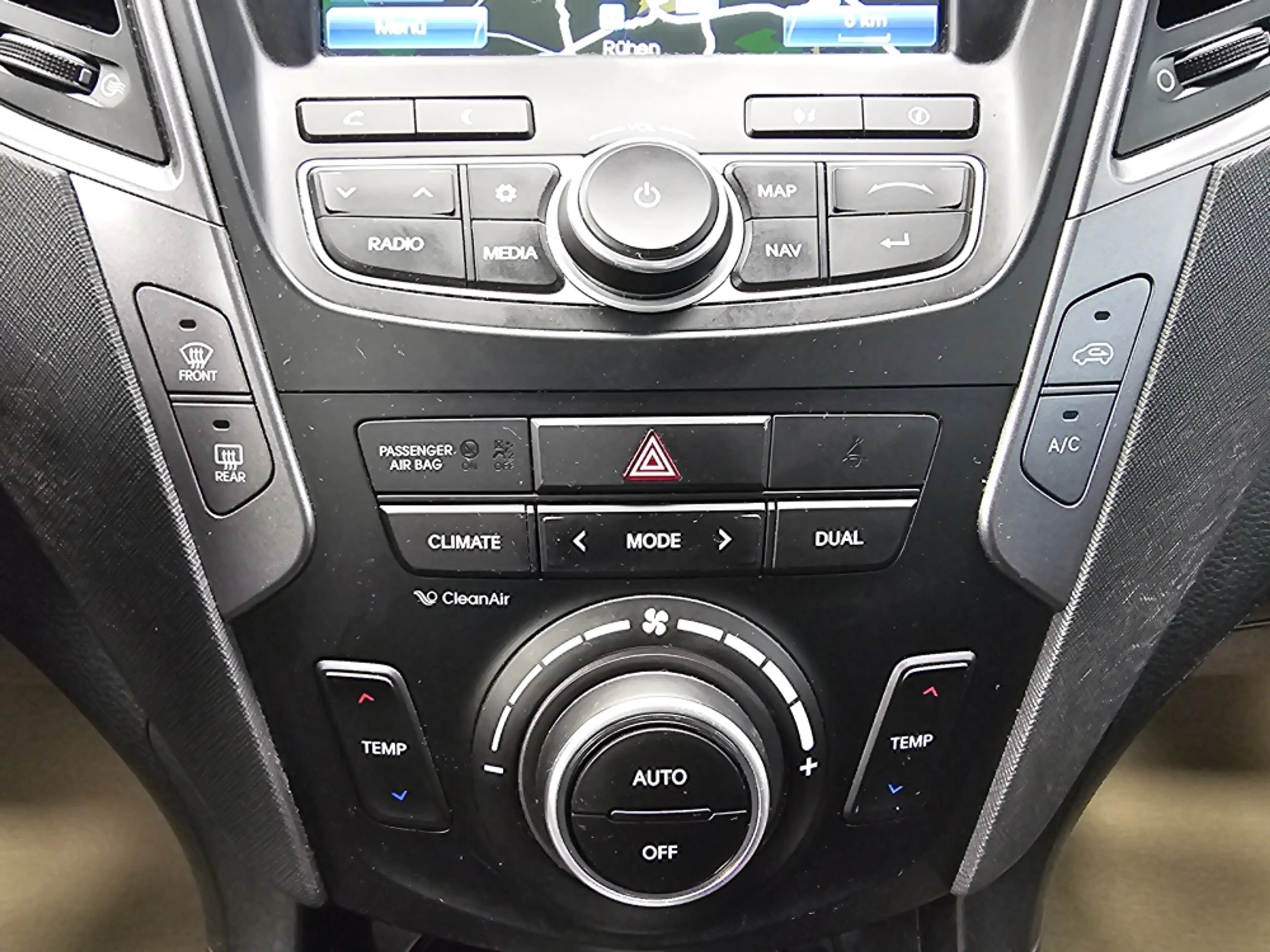 Hyundai SANTA FE Allrad,AHK,Kamera,Pano,Navi, — photo 10