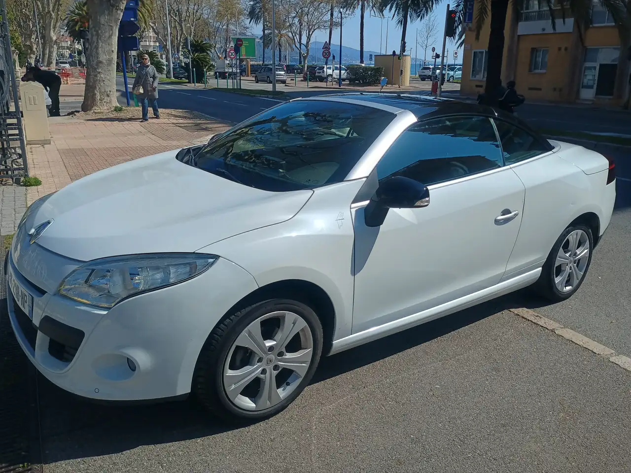 Renault Megane MÃ©gane III CC dCi 110 eco2 FAP Euro 5