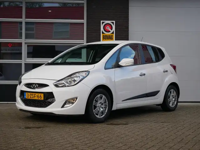 Hyundai iX20 1.6i i-Catcher Leder| Trekhaak| Navi| Camera