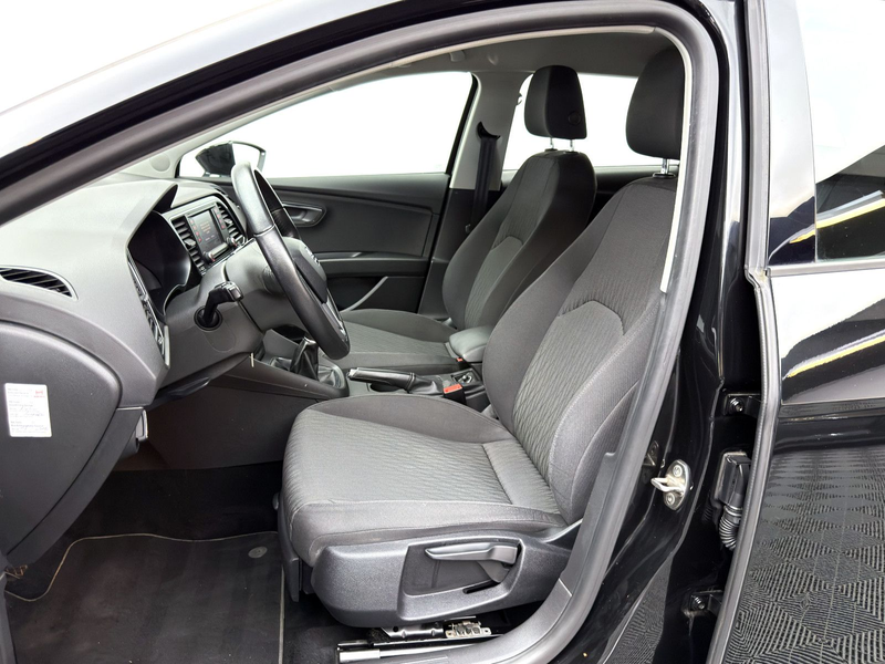 SEAT Leon ST 1.6 TDI Ecomotive Style*Navi*PDC*SHZ* — photo 4