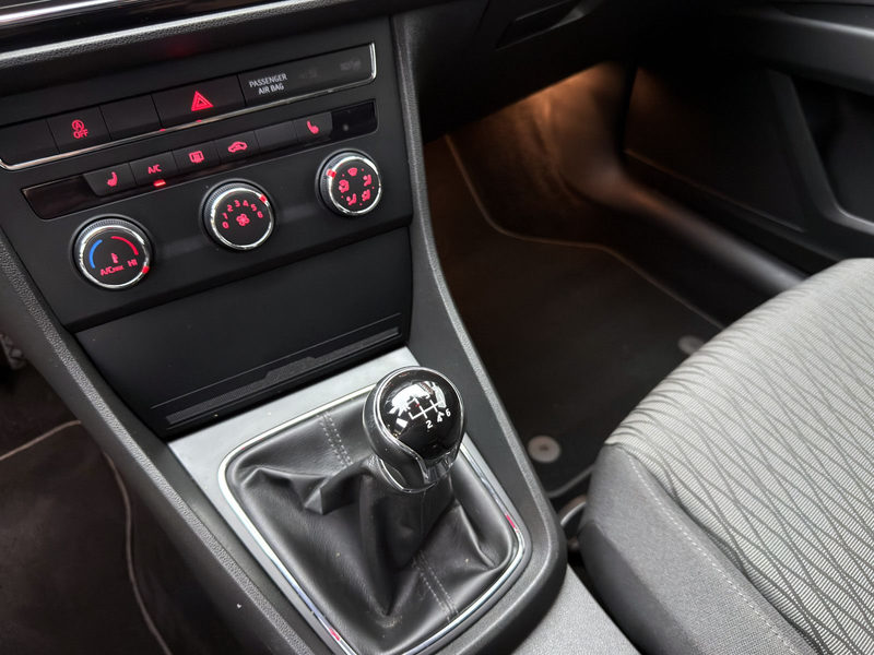SEAT Leon ST 1.6 TDI Ecomotive Style*Navi*PDC*SHZ* — photo 12