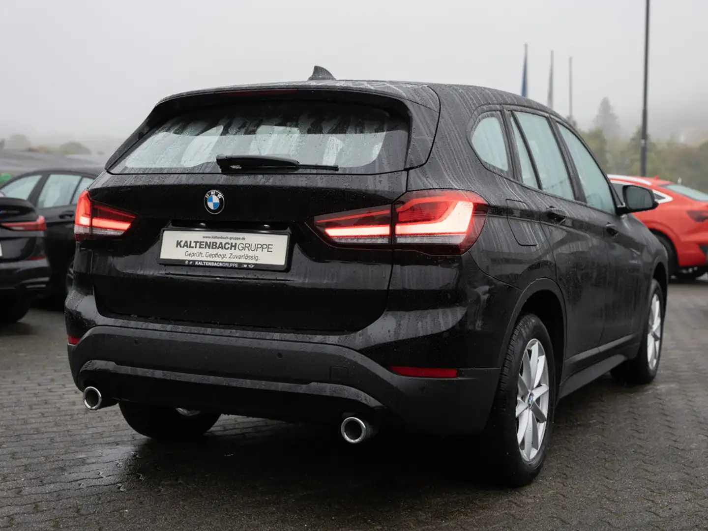 BMW X1 sDrive 18d Advantage FACEL. LED NAVI SHZ Noir - 2
