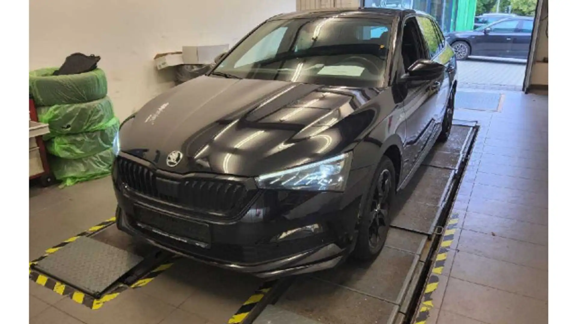 Skoda Scala 1.0 TSI Monte Carlo Navi, Smart Link, SHZ Schwarz - 2