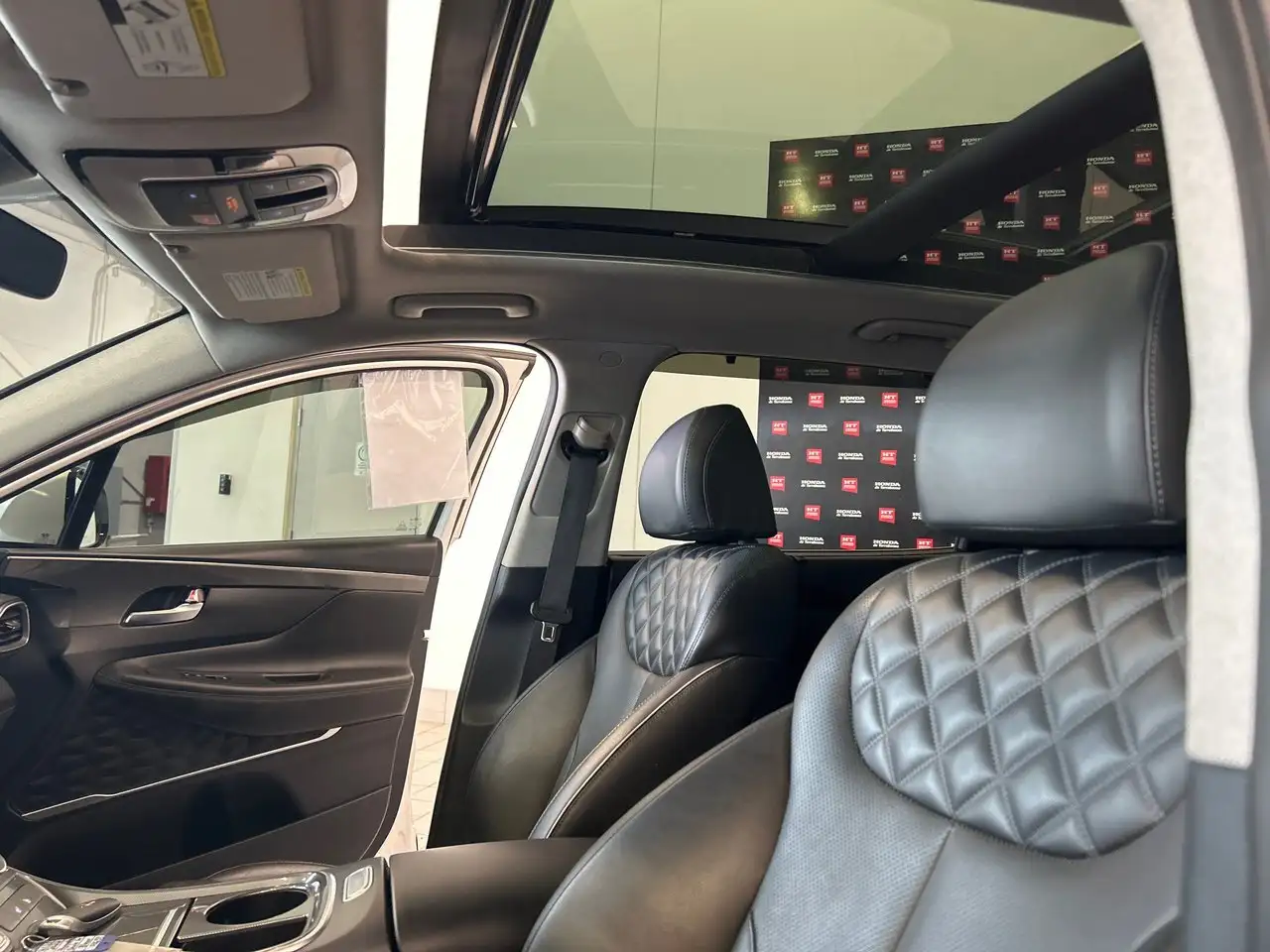 Hyundai SANTA FE снимка Hyundai SANTA FE
