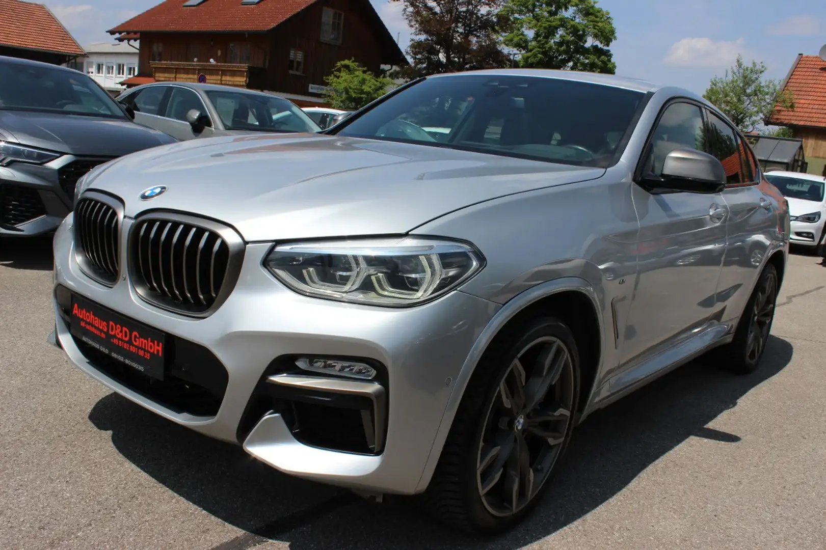 BMW X4 Baureihe X4 M40 d Silber - 1