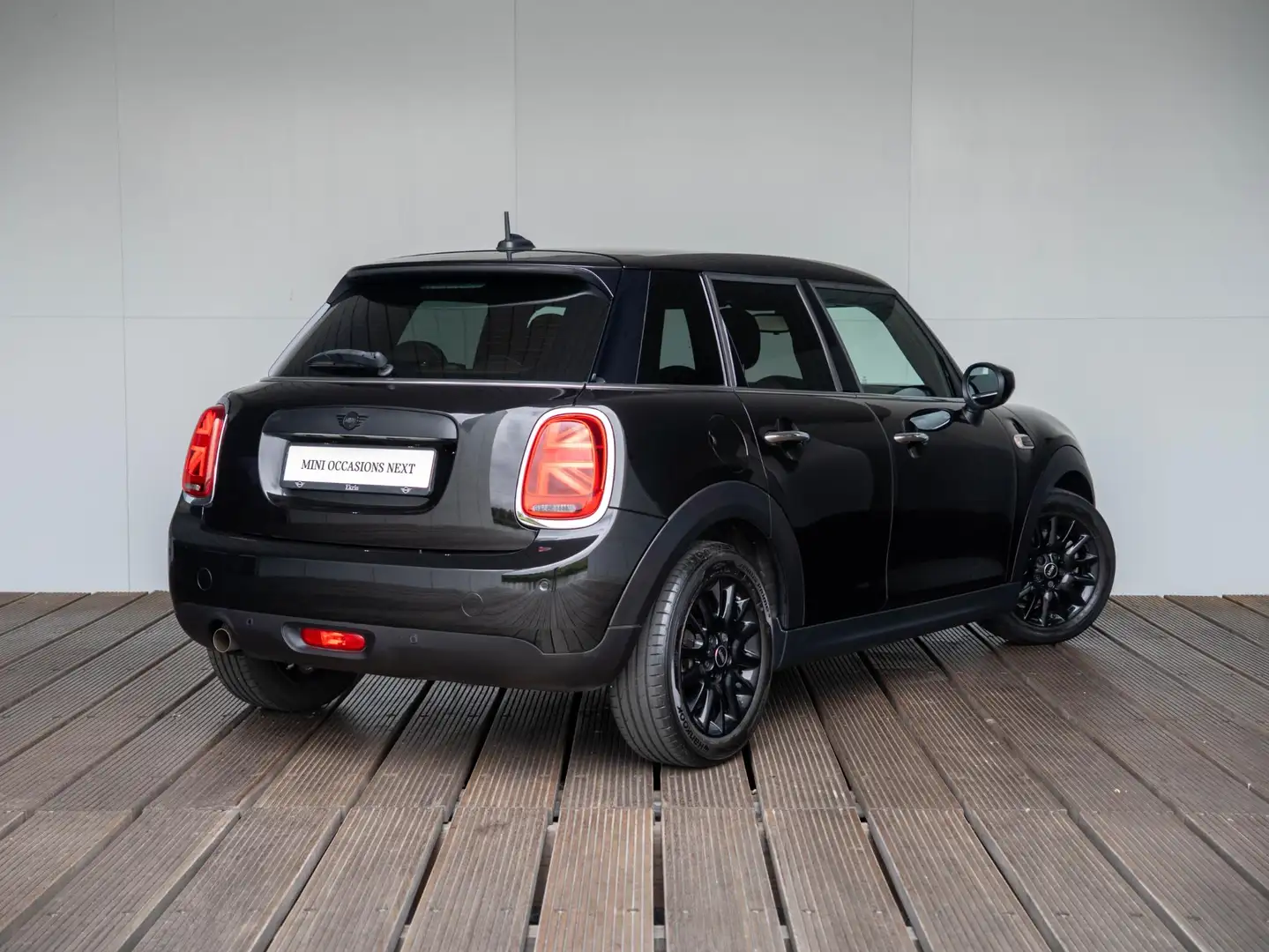 MINI One 5-deurs 16 inch Victory Spoke zwart + Navigatie + Zwart - 2