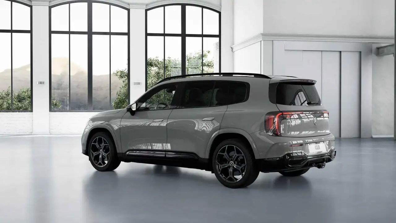 Mercedes-Benz GLB 2026