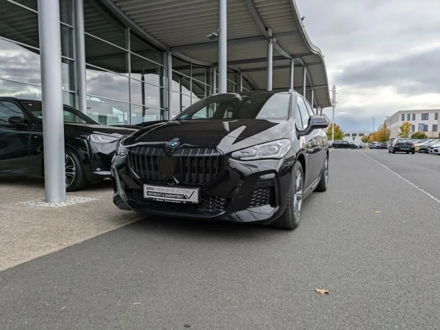 BMW 223 i xDrive Active Tourer M Sport Glasdach. AHK. Nero - 2