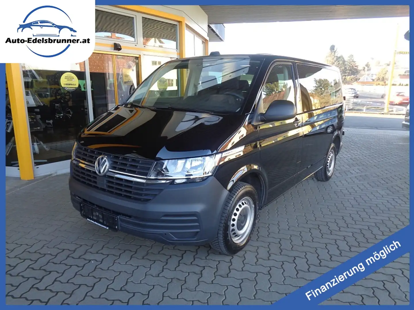 Volkswagen Caravelle Trendline 2,0 TDI BMT Zwart - 1