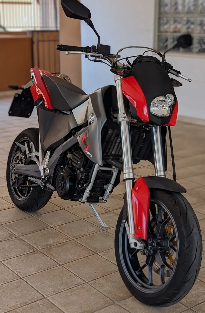 BMW G 650 Xmoto Rouge - 1