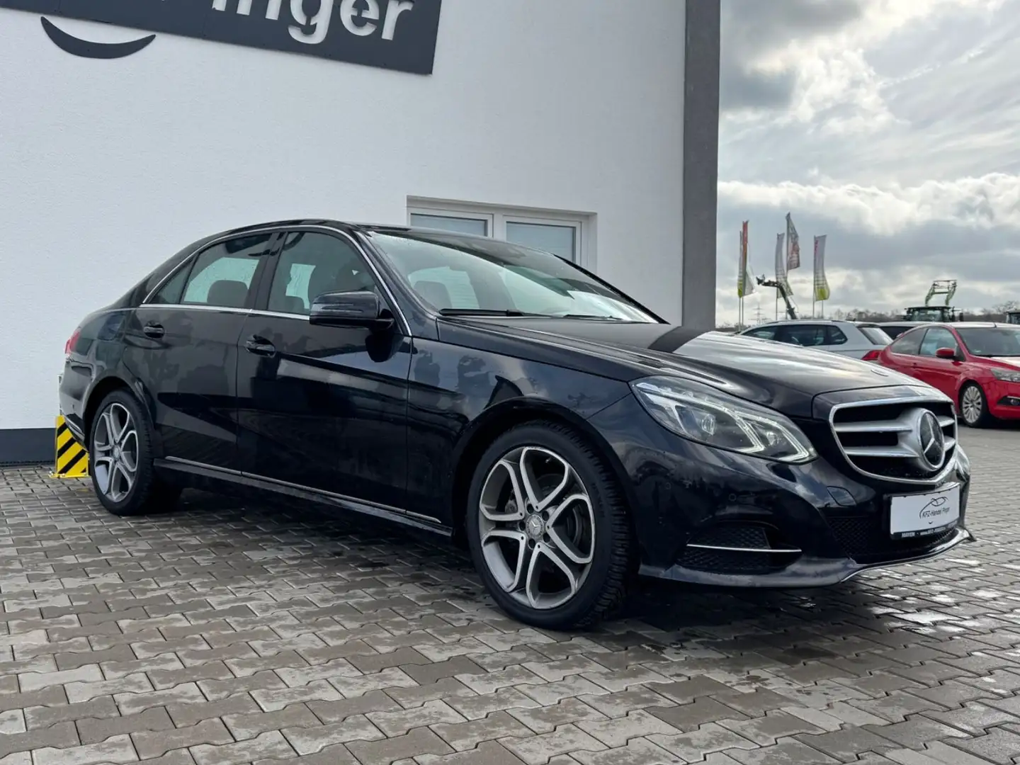 Mercedes-Benz E 350 E Limousine E 350 BlueTec 4Matic Schwarz - 2