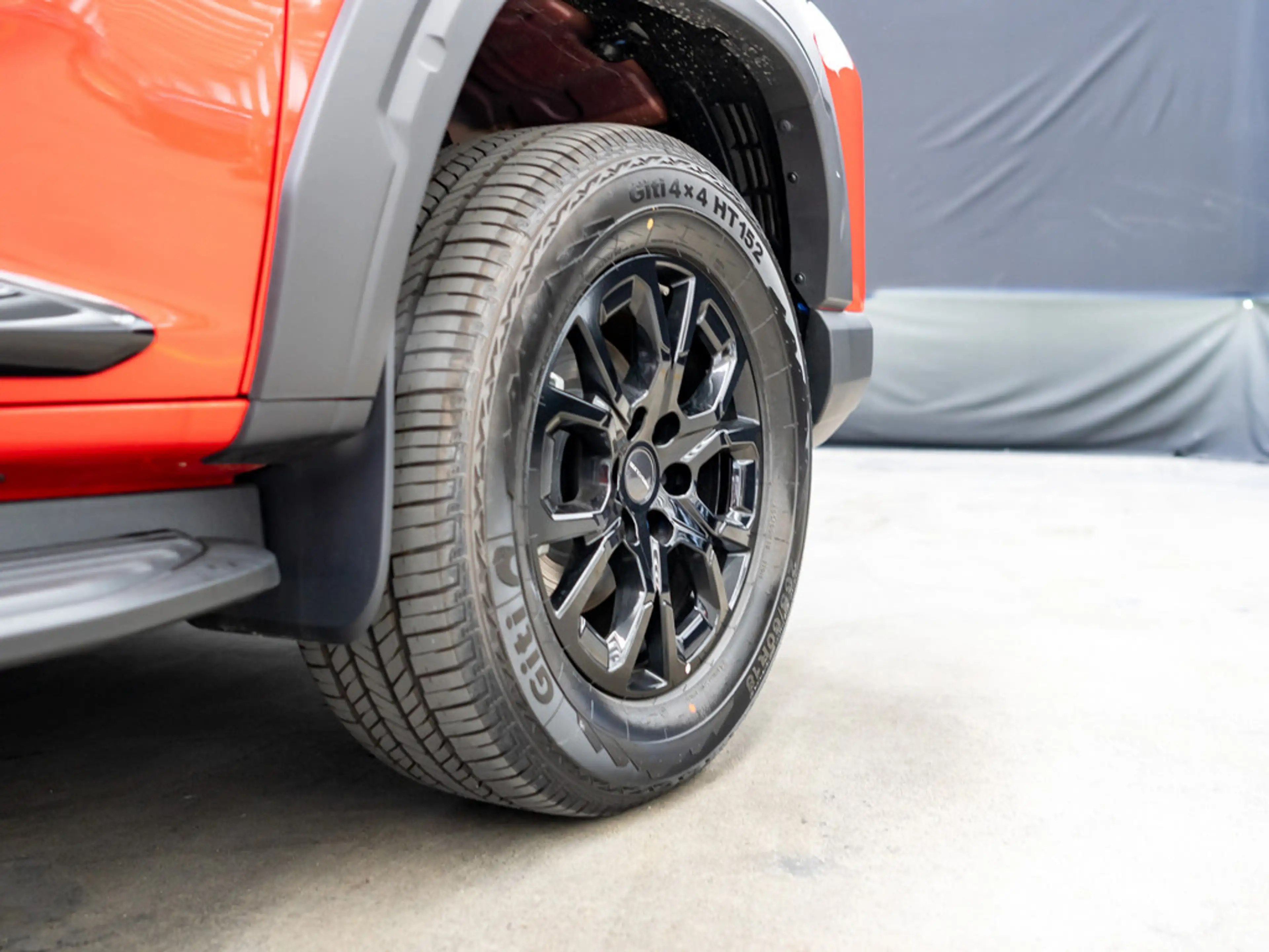 Maxus T60 MAX 4WD Luxury AHK ACC LED 360° KAMERA BT — photo 8