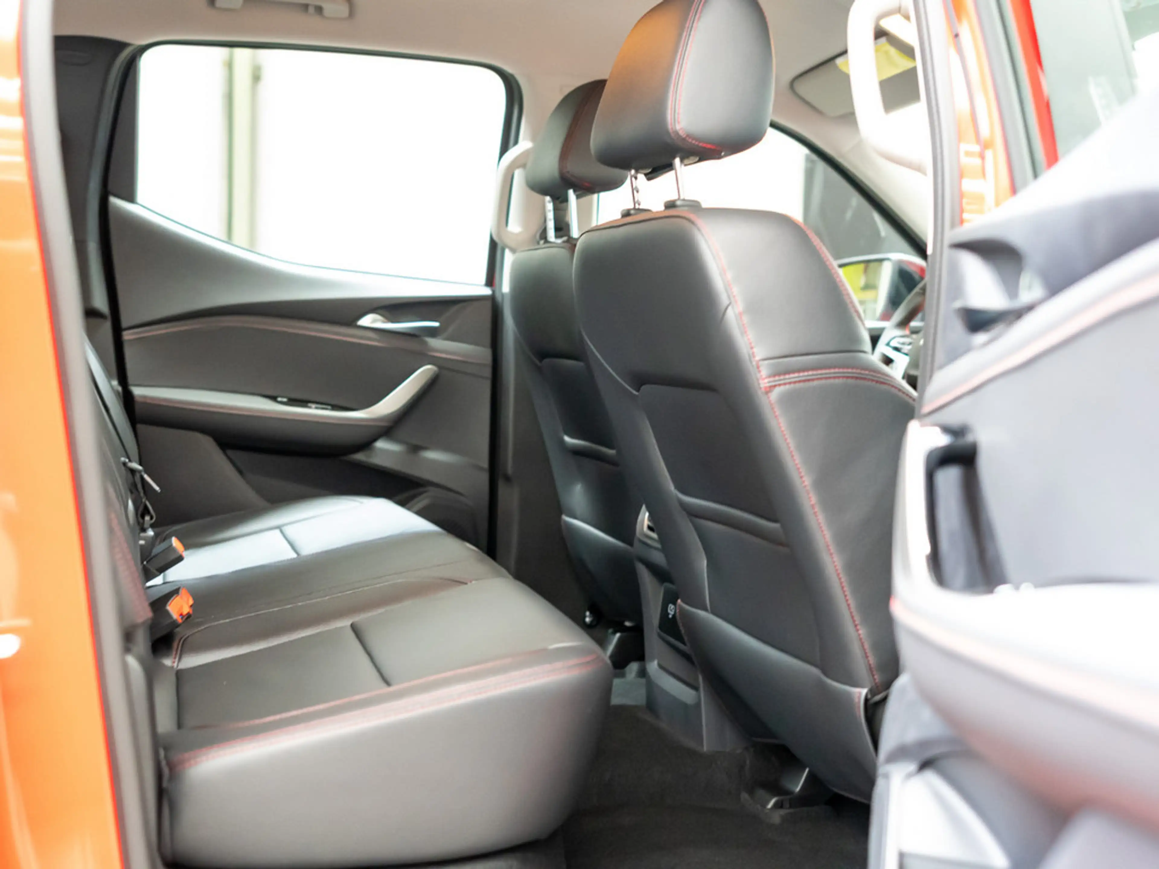 Maxus T60 MAX 4WD Luxury AHK ACC LED 360° KAMERA BT — photo 6