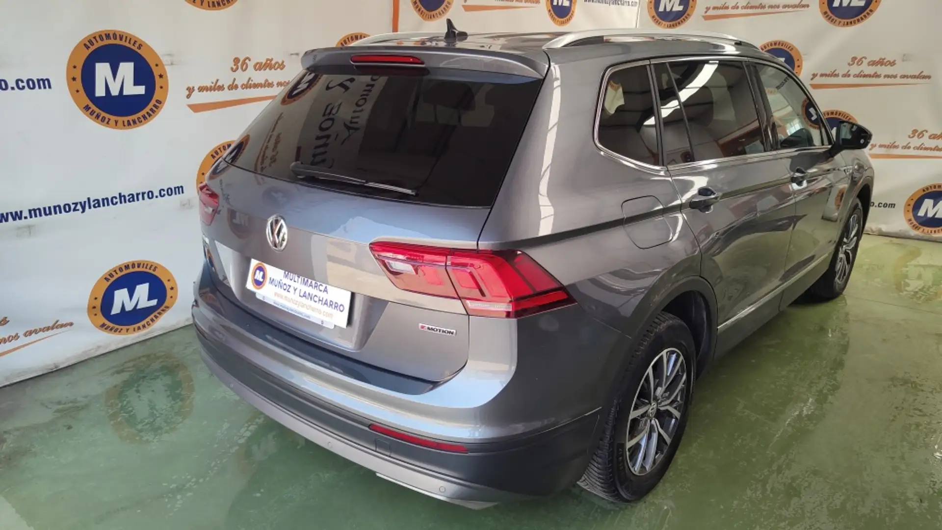 Volkswagen Tiguan Allspace 2.0TDI Advance 4M DSG 110kW Gris - 2