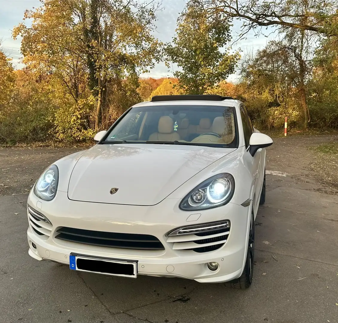 Porsche Cayenne 3.0 V6 Sport Design, GTS, Panoramadach Weiß - 1