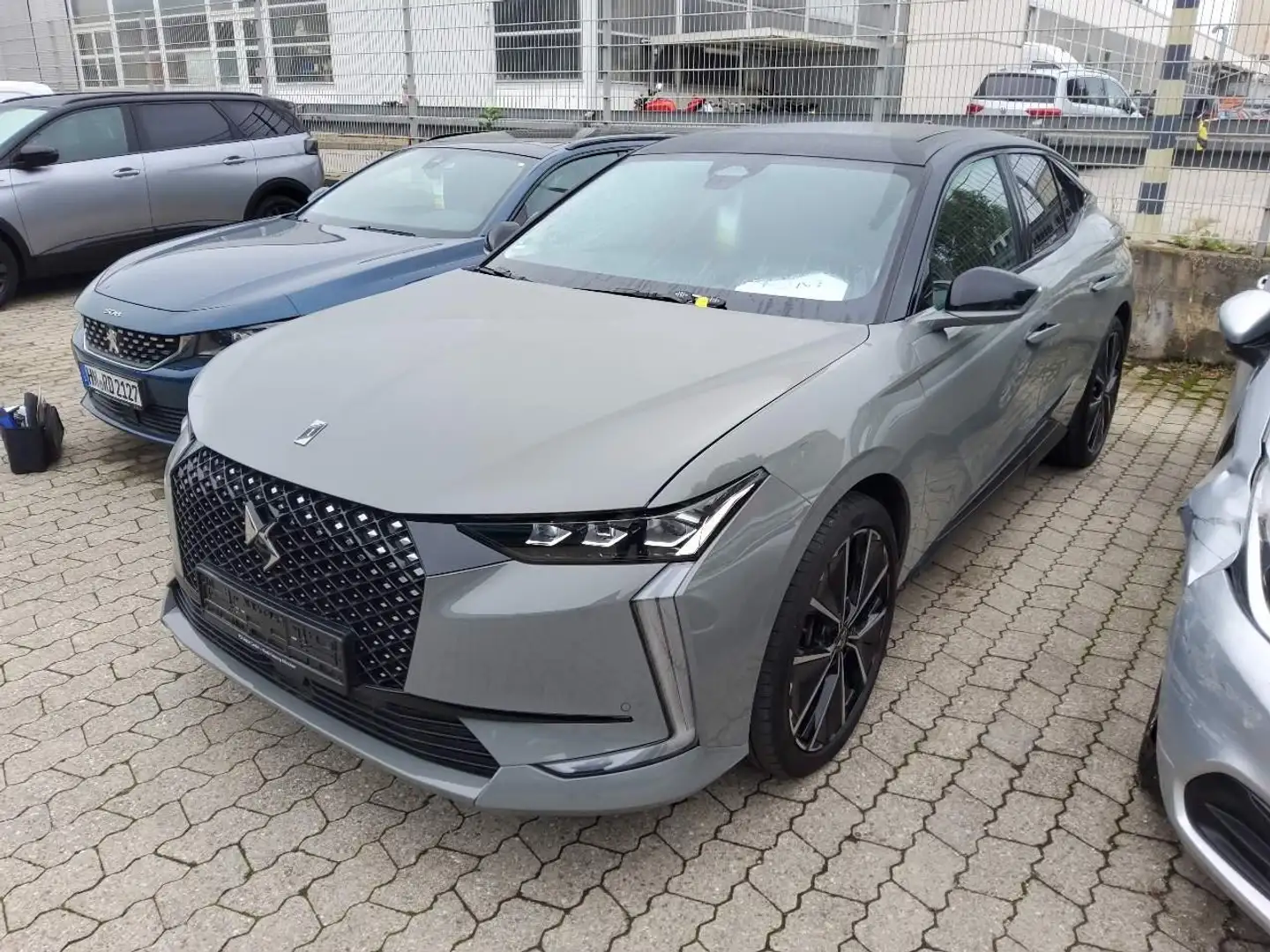 DS Automobiles DS 4 E-Tense La Première Edition - limitiert Grey - 1