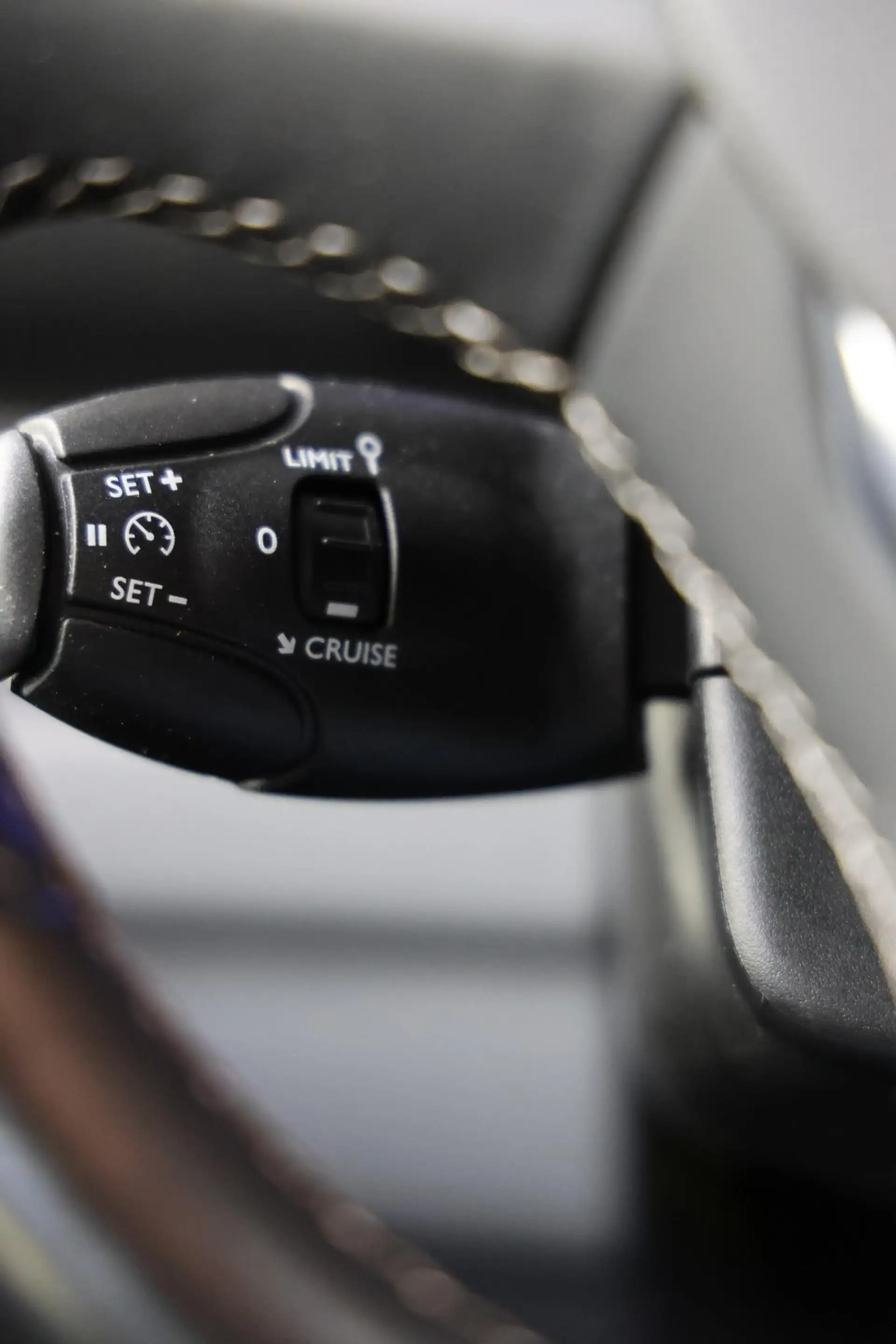 Peugeot e-Expert Premium 75 kWh LANG Camera Carplay — photo 19